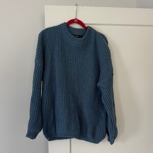 Elegant Blue Crew Neck Sweater